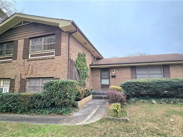 3295 Regalwoods Drive, Atlanta, GA 30340