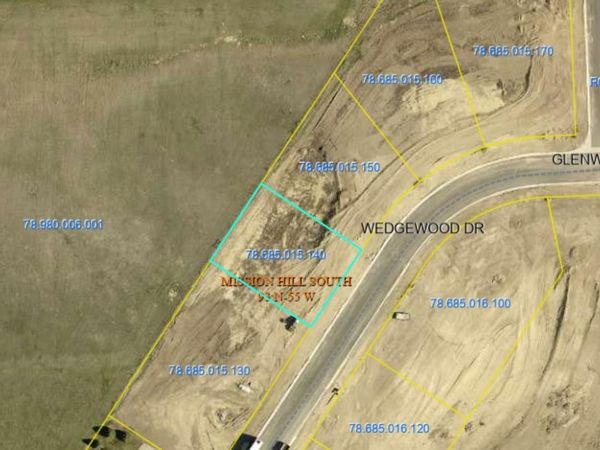 3003 Wedgewood Drive, Yankton, SD 57078