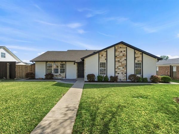 746 Red Wing Drive, Lewisville, TX 75067