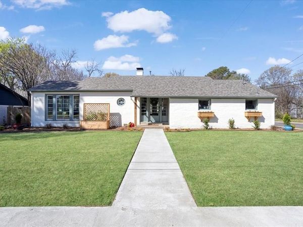 1526 N Lockhart Street, Sherman, TX 75092