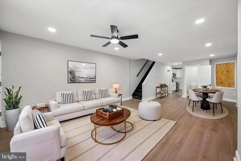 40 W Reger Street, Philadelphia, PA 19144 Main Photo