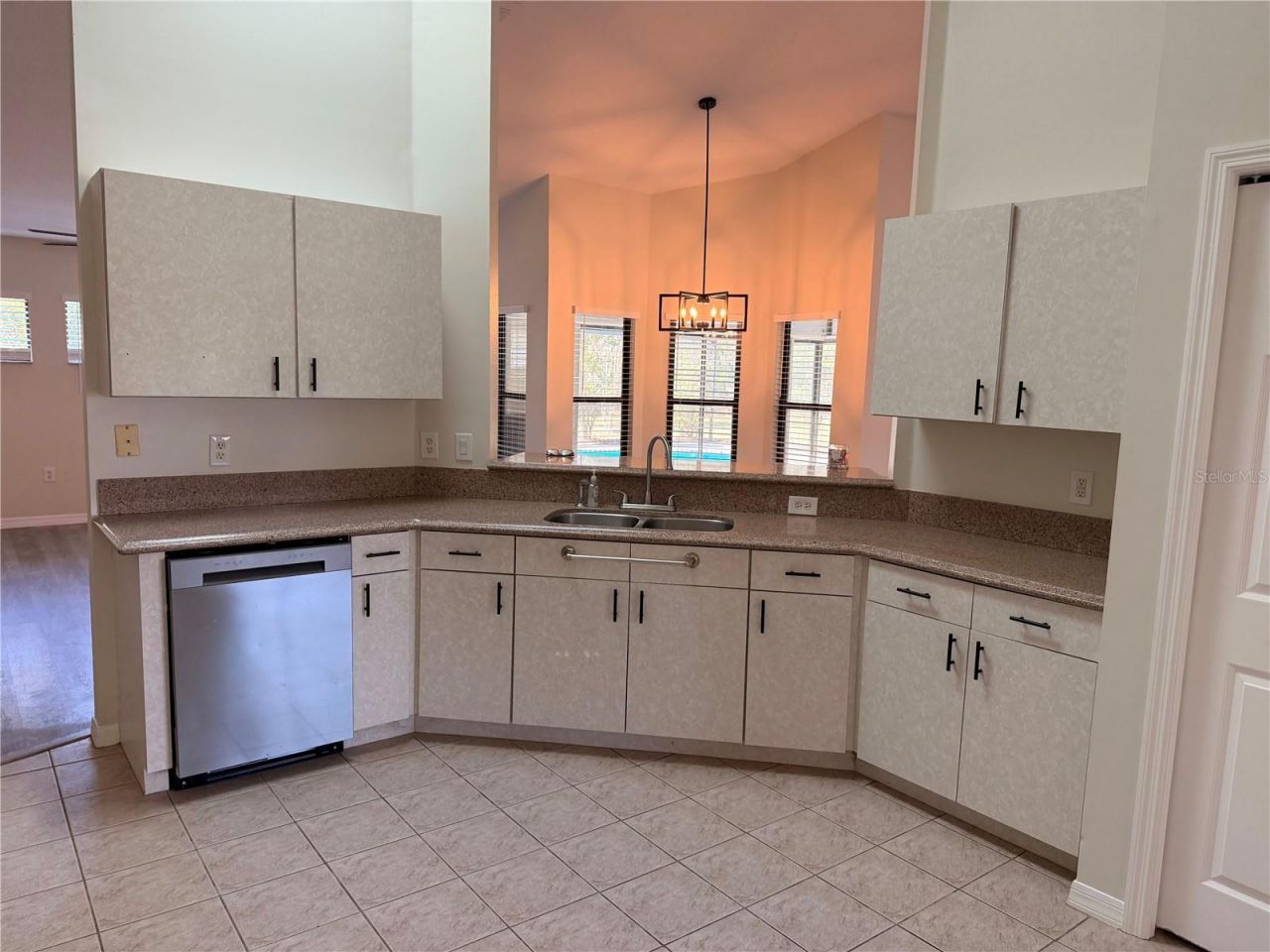 994 E Crown Of Roses Loop , Inverness, FL 34453 Photo