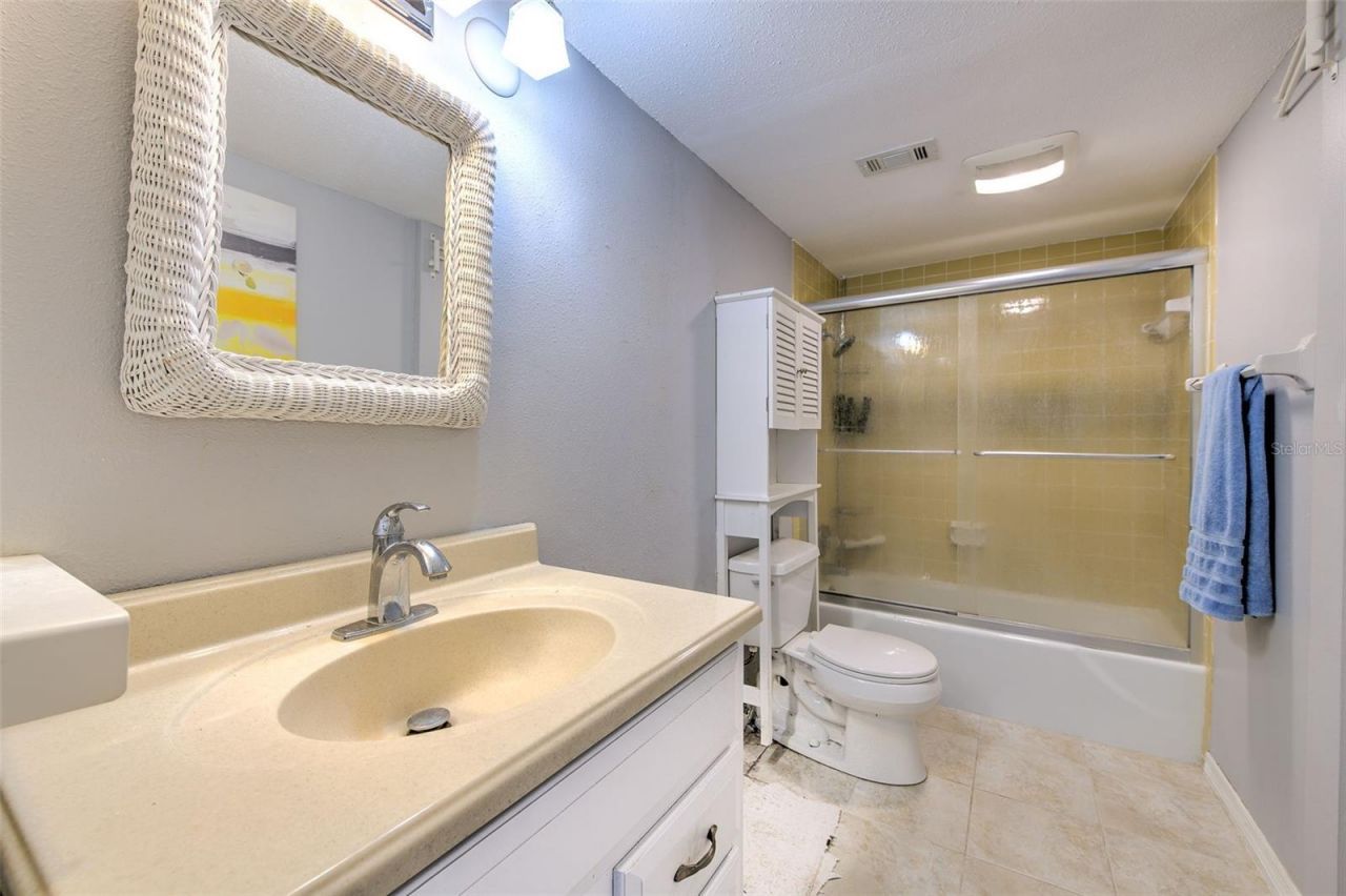 1008 Apollo Beach Boulevard, Unit 201, Apollo Beach, FL 33572 Photo