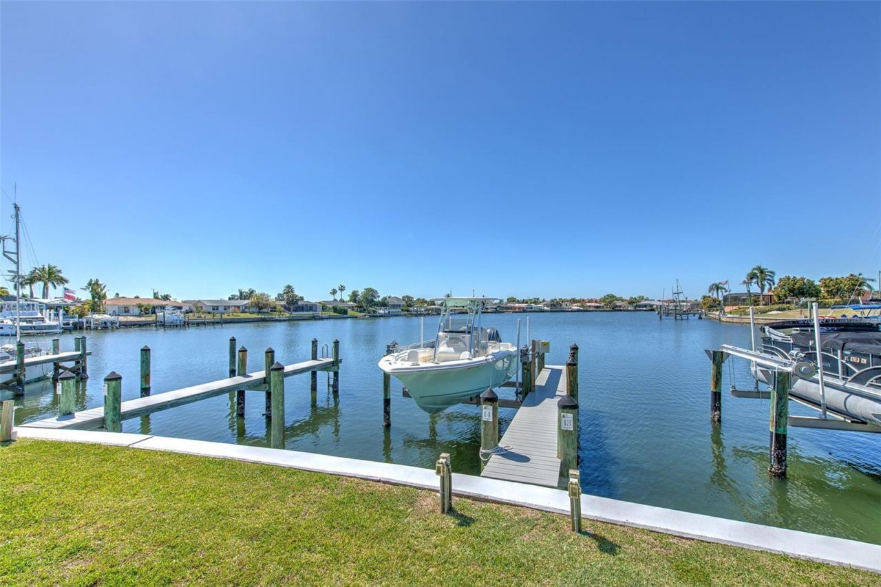 1008 Apollo Beach Boulevard, Unit 201, Apollo Beach, FL 33572 Photo