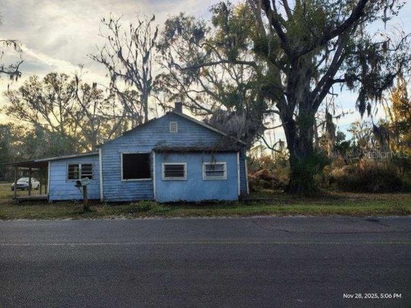 823 S WARNER AVENUE, PERRY, FL 32348