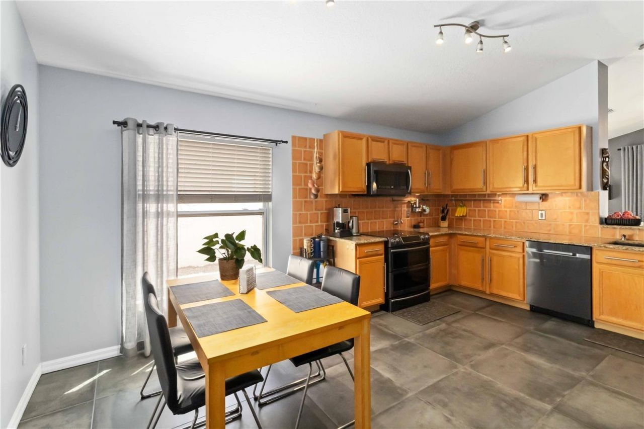 1220 Lake Highview Lane , Brandon, FL 33510 Photo