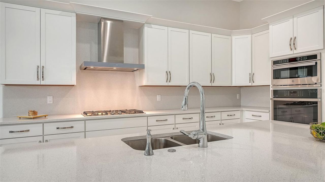8950 Baroque Terrace, Sarasota, FL 34240 Photo