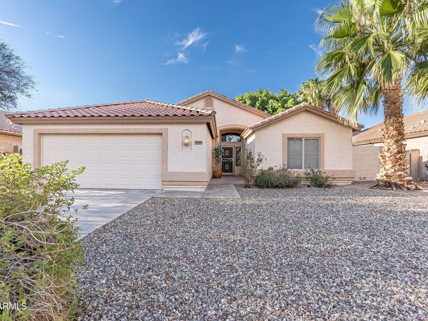 1049 W VAUGHN Avenue, Gilbert, AZ 85233
