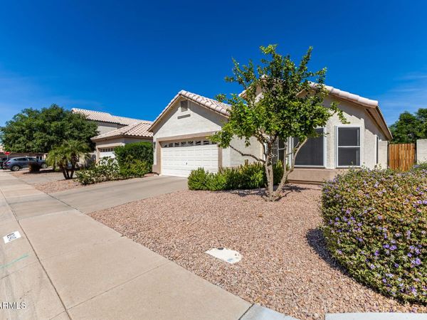 240 W ENSUENO Street, Gilbert, AZ 85233