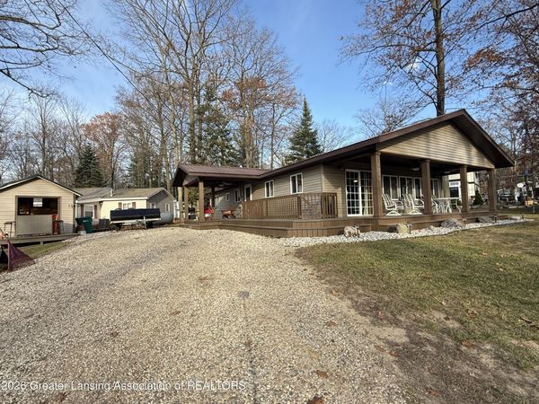 5230 Pointview Drive, Harrison, MI 48625