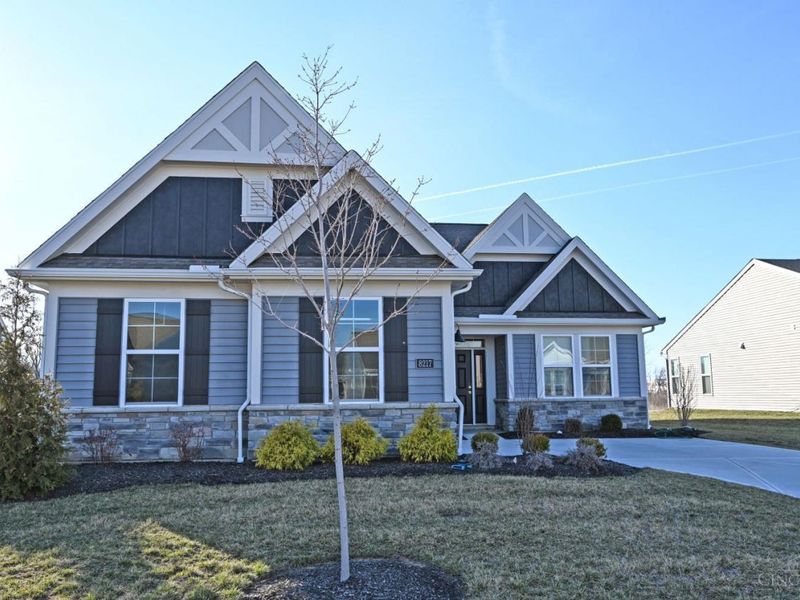 8217 Westfall Lane, West Chester, OH 45069 Photo 2