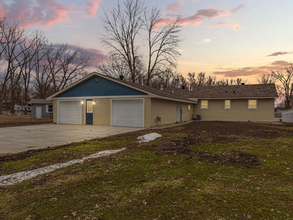 918 Marian Street , Waterville, MN 56096