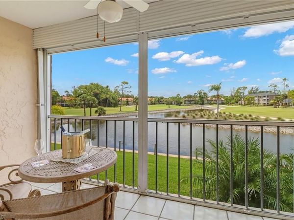 190 Turtle Lake CT, Unit 6, NAPLES, FL 34105