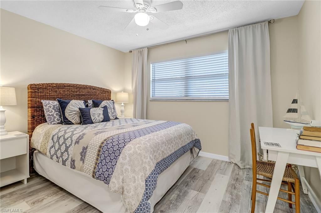 190 Turtle Lake Ct, Unit 6, Naples, FL 34105 Photo