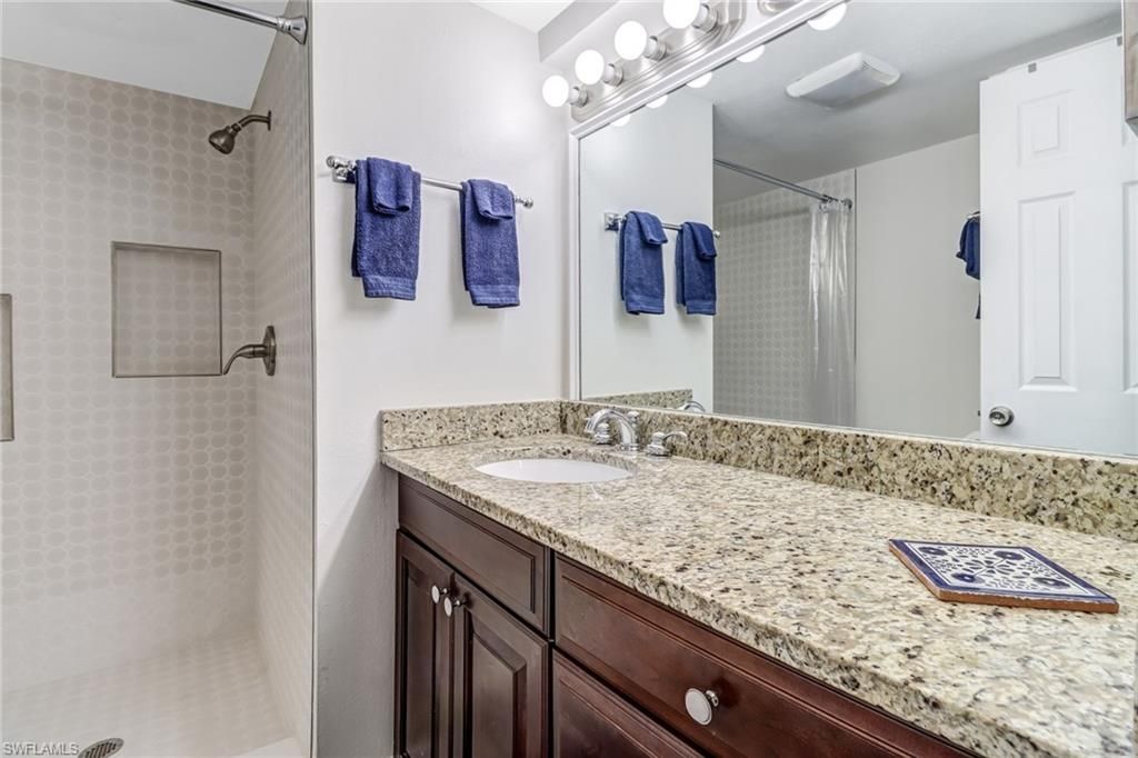 190 Turtle Lake Ct, Unit 6, Naples, FL 34105 Photo