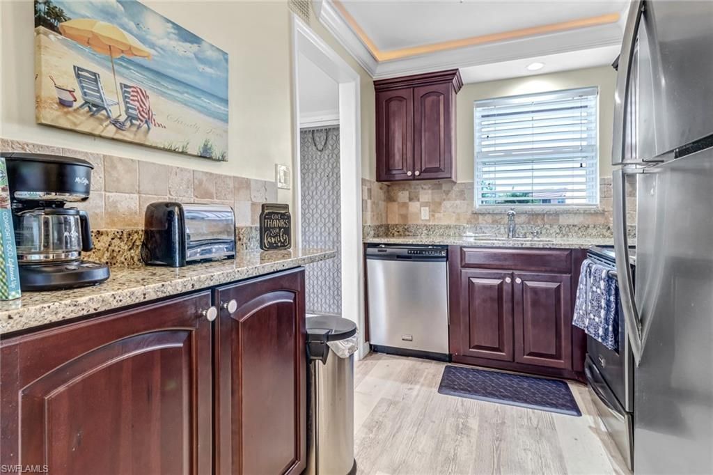 190 Turtle Lake Ct, Unit 6, Naples, FL 34105 Photo