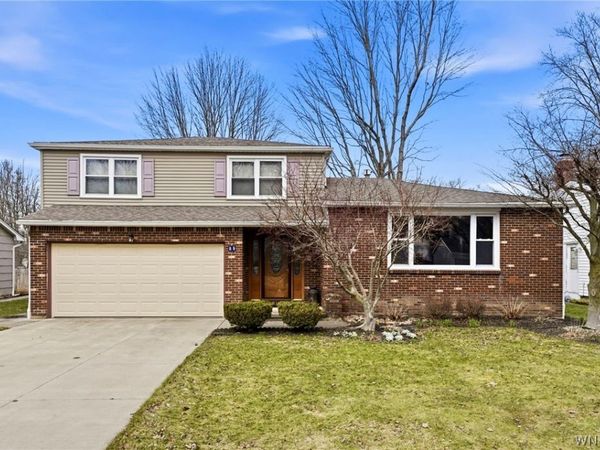 89 Montbleu Drive, Getzville, NY 14068