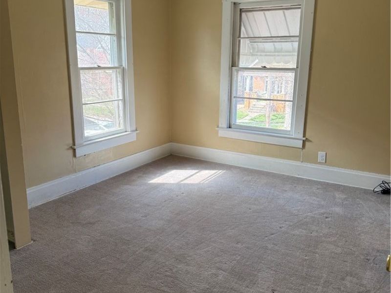 717 N Dawson Street, Uhrichsville, OH 44683 Photo 12