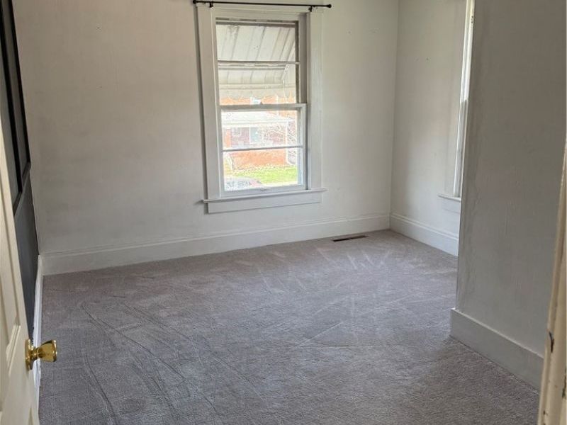 717 N Dawson Street, Uhrichsville, OH 44683 Photo 13