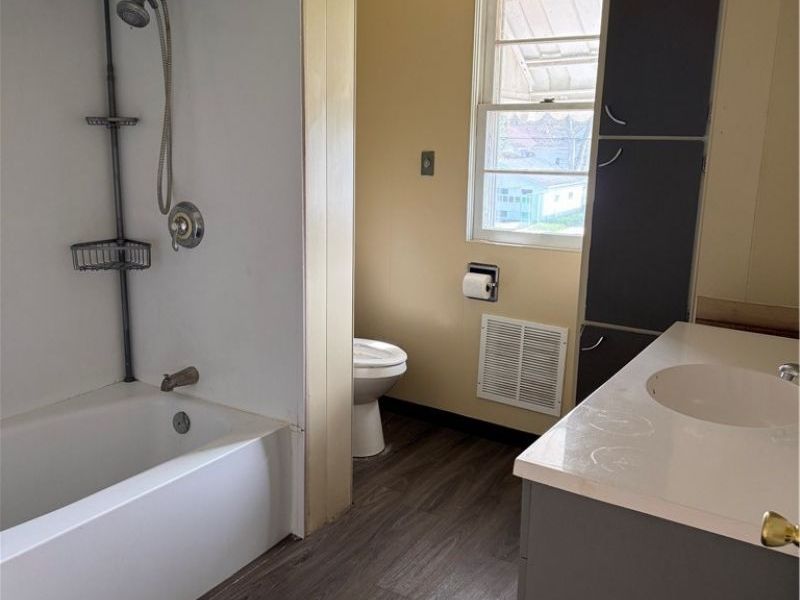 717 N Dawson Street, Uhrichsville, OH 44683 Photo 14