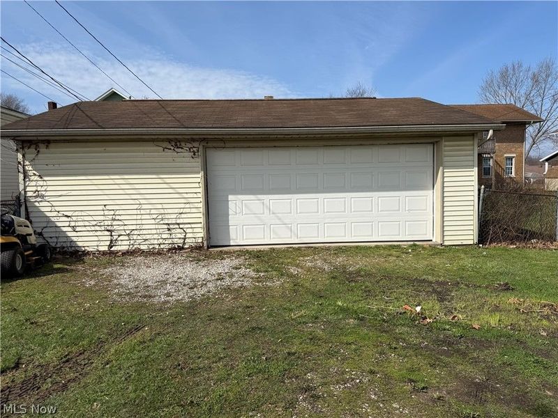 717 N Dawson Street, Uhrichsville, OH 44683 Photo 4