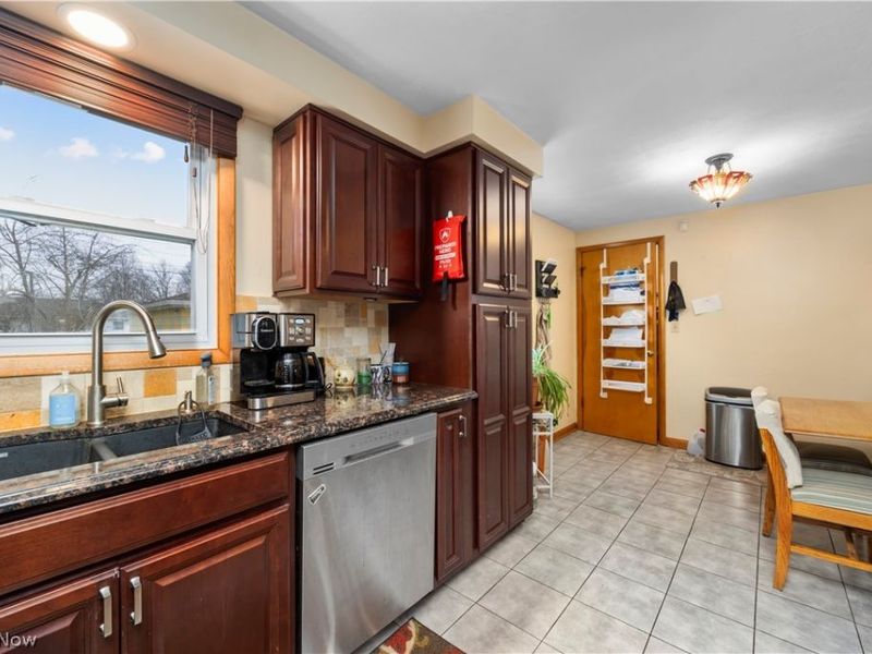 1808 W 42nd Street, Lorain, OH 44053 Photo 12