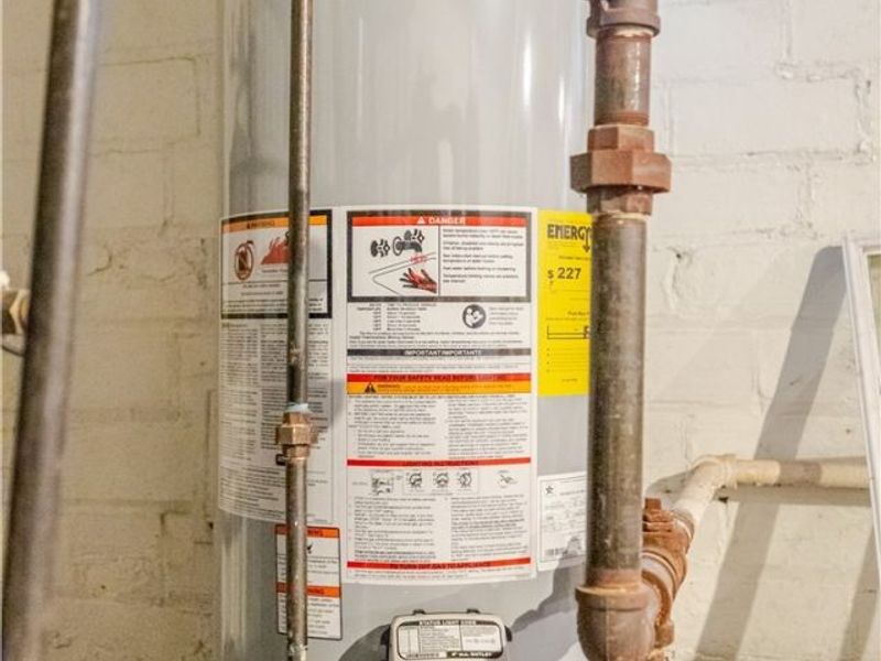 3152 E Derbyshire Road, Cleveland Heights, OH 44118 Photo 17