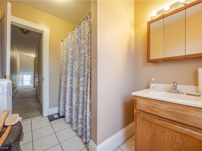 3152 E Derbyshire Road, Cleveland Heights, OH 44118 Photo 33