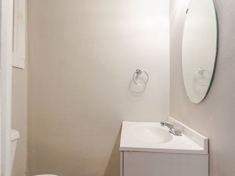 3152 E Derbyshire Road, Cleveland Heights, OH 44118 Photo 7