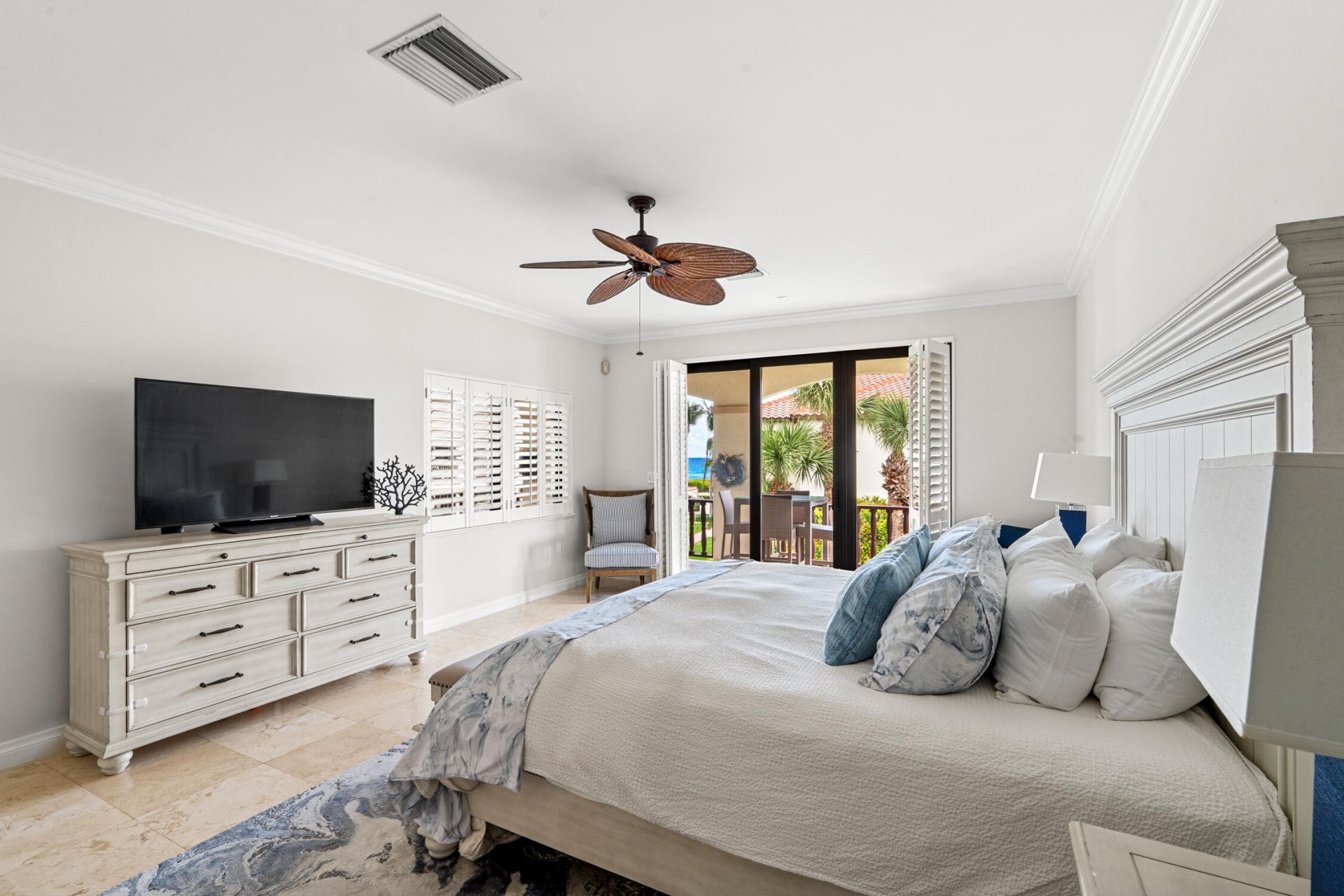 5833 N Ocean Boulevard, Unit D2, Ocean Ridge, FL 33435 Photo