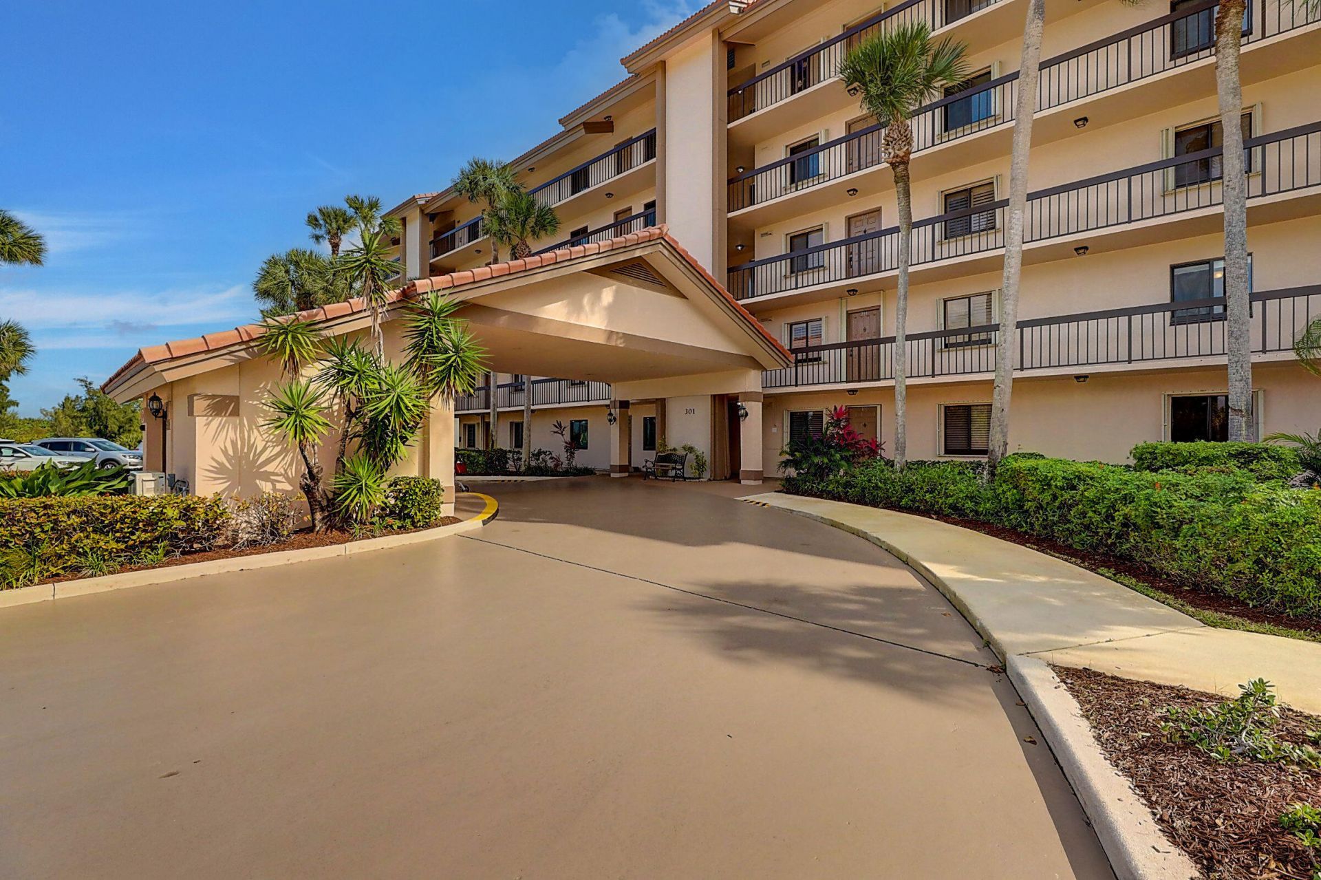 301 Ocean Bluffs Boulevard, Unit 5040, Jupiter, FL 33477 Photo