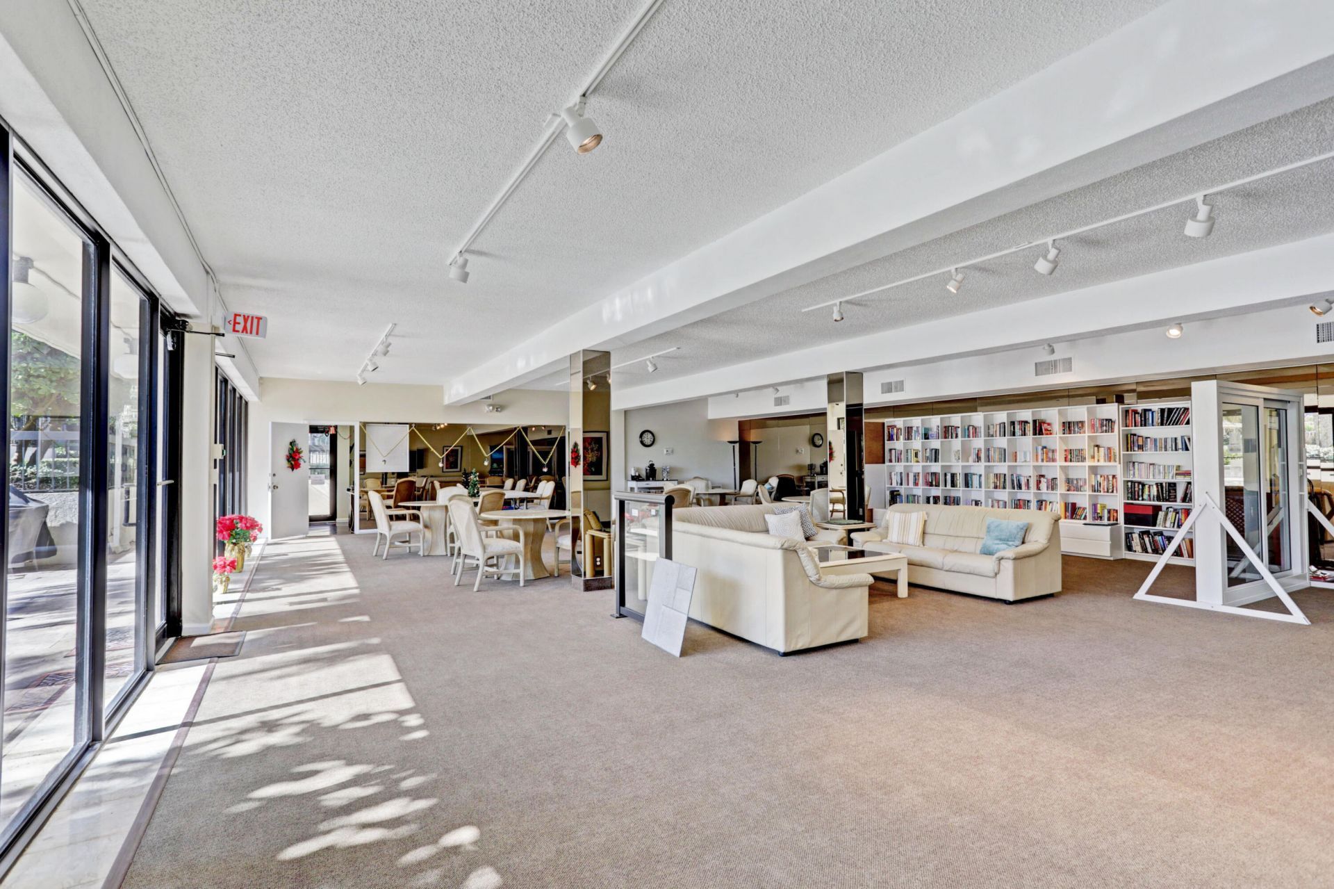 3440 S Ocean Boulevard S, Unit 401, Palm Beach, FL 33480 Photo