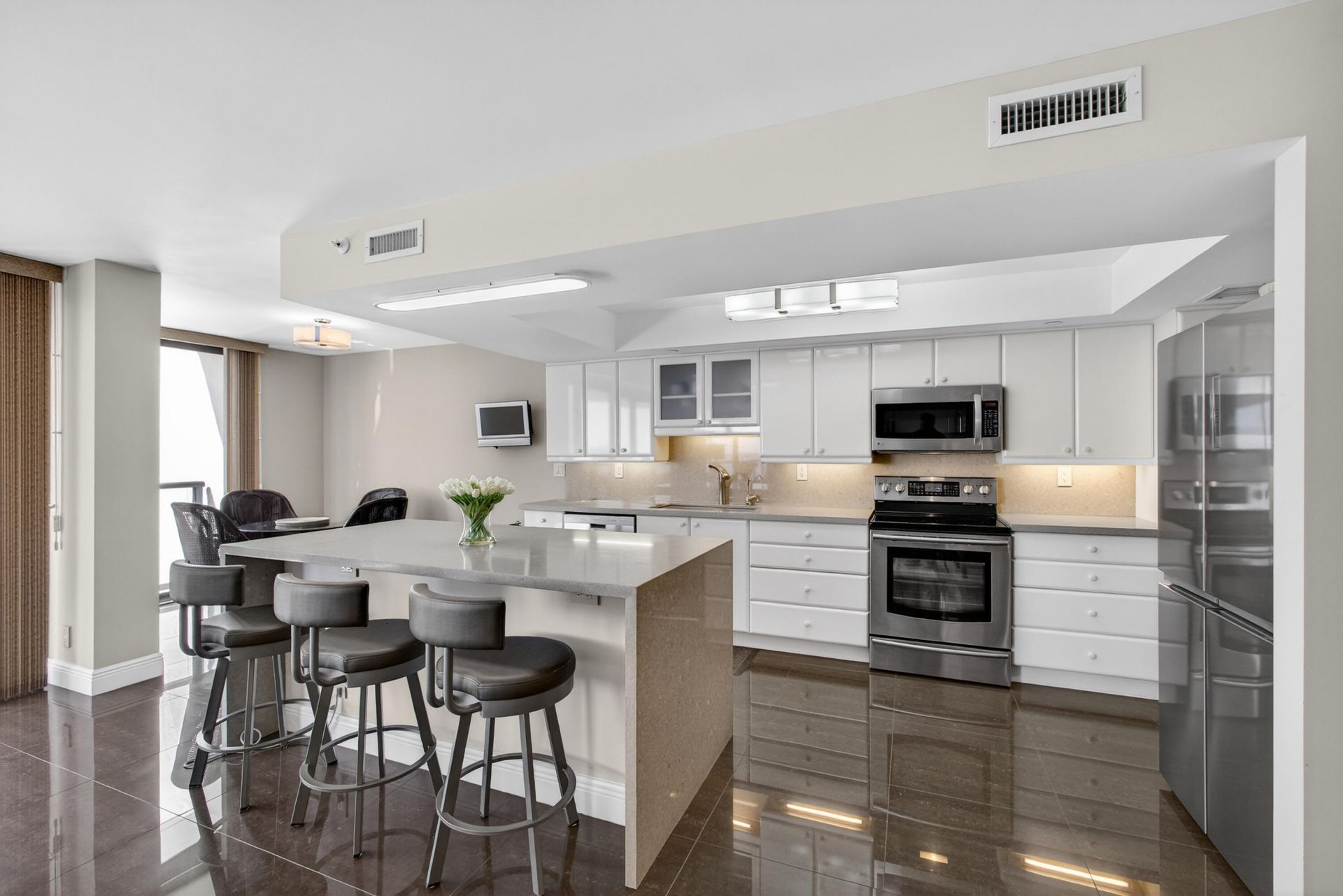 3440 S Ocean Boulevard S, Unit 401, Palm Beach, FL 33480 Photo