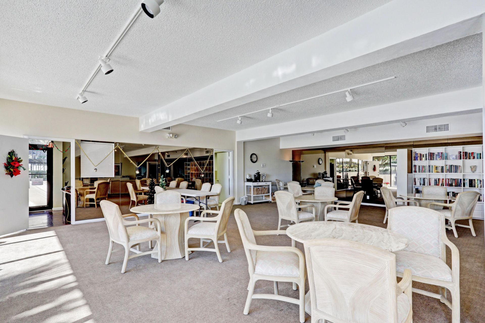 3440 S Ocean Boulevard S, Unit 401, Palm Beach, FL 33480 Photo