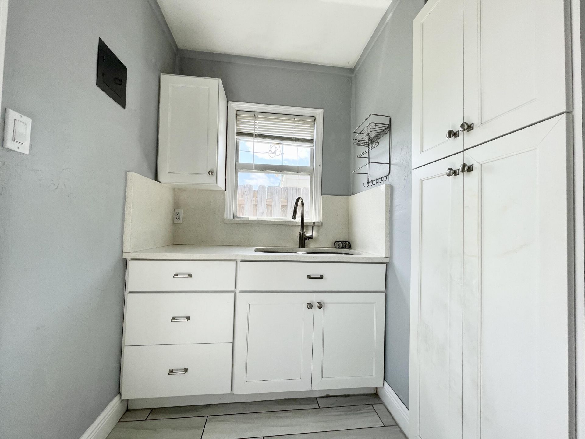 736 Rockland Drive, West Palm Beach, FL 33405 Photo