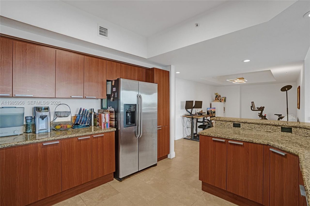 14951 Royal Oaks Ln , Unit 803, North Miami, FL 33181 Photo