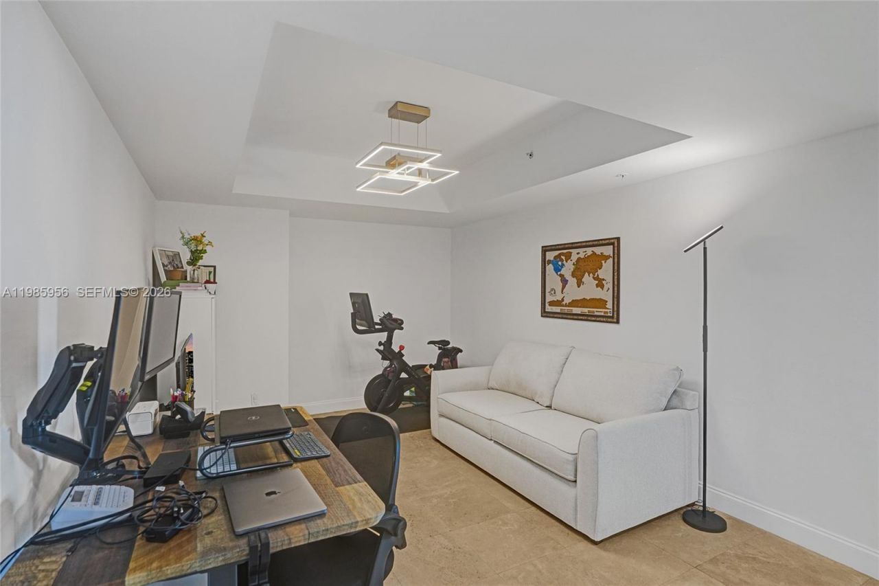 14951 Royal Oaks Ln , Unit 803, North Miami, FL 33181 Photo