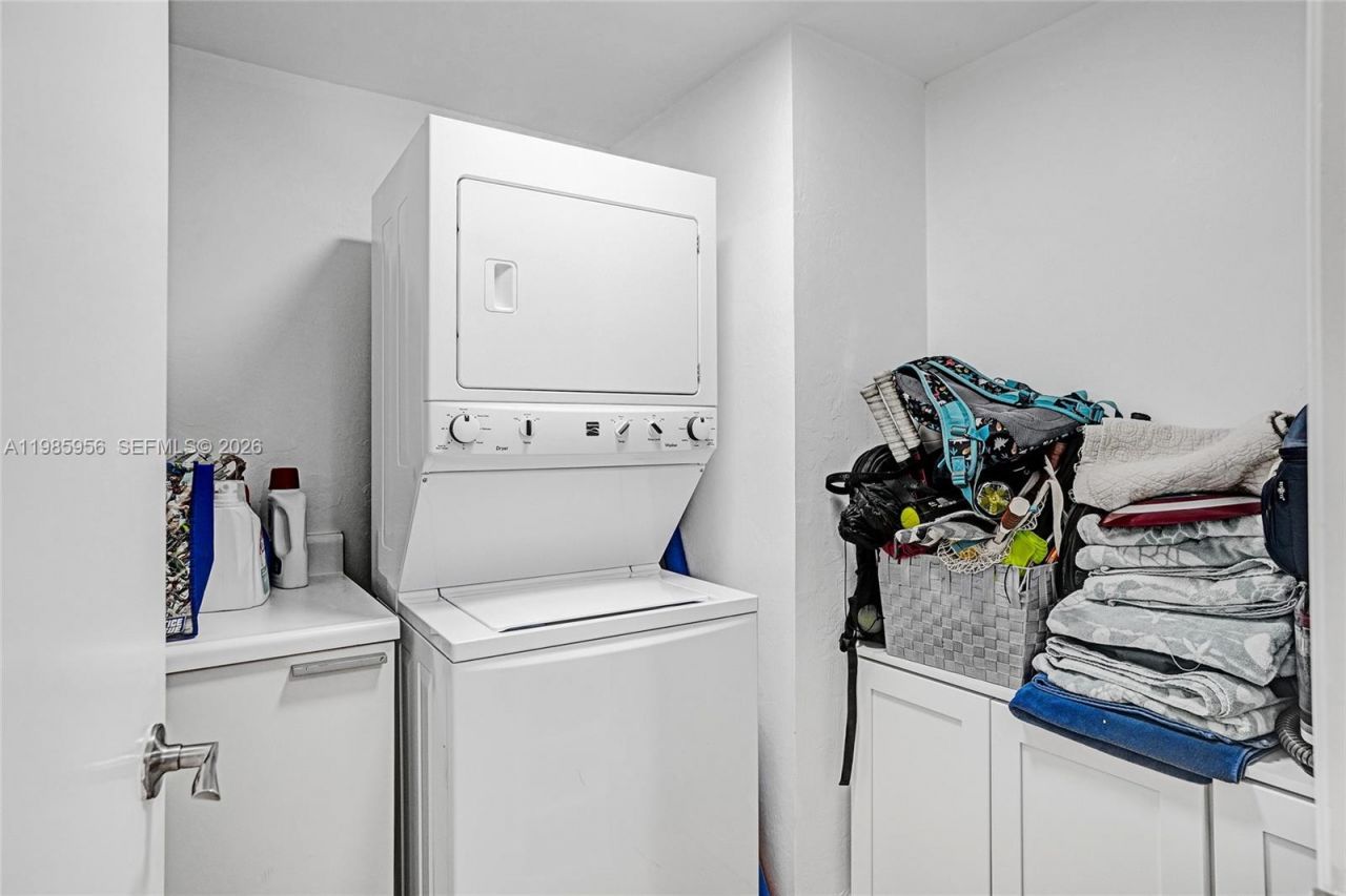 14951 Royal Oaks Ln , Unit 803, North Miami, FL 33181 Photo