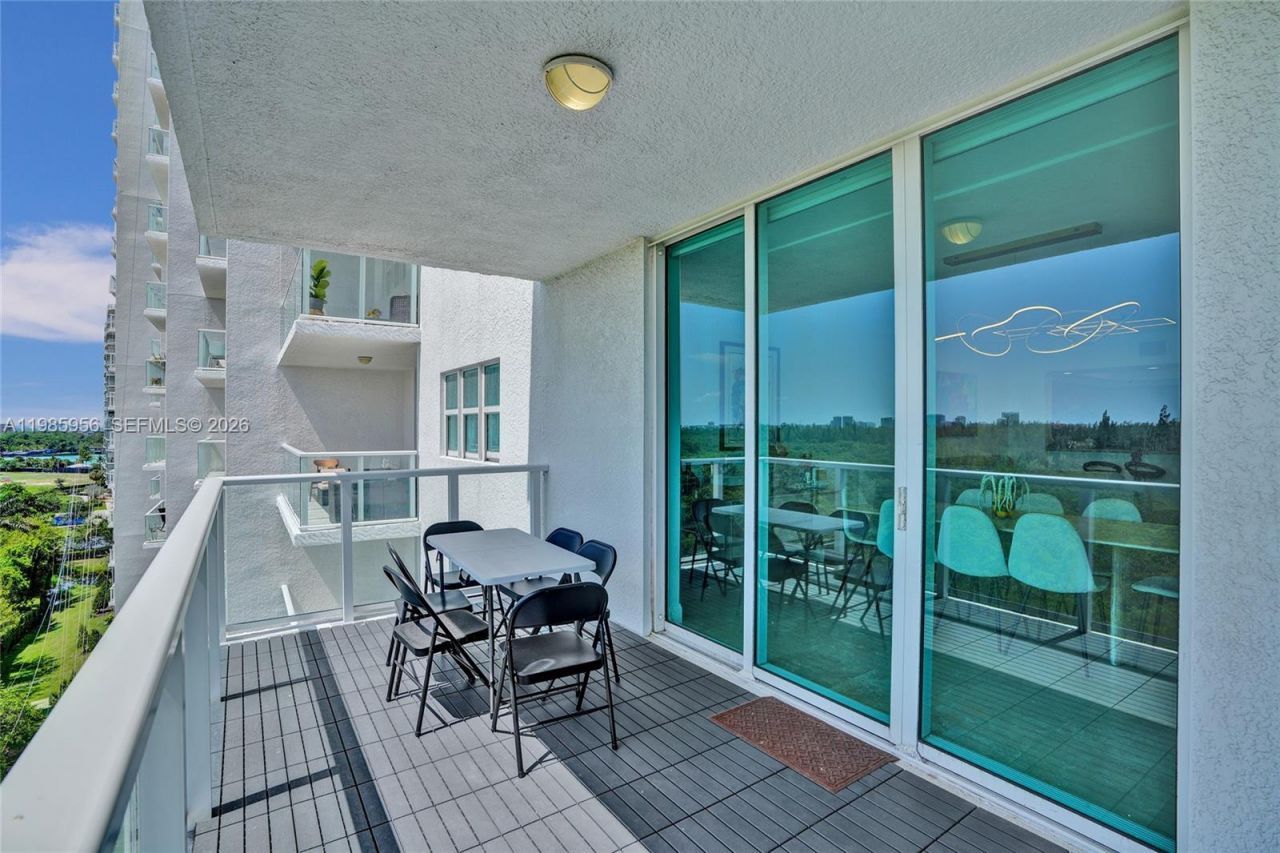 14951 Royal Oaks Ln , Unit 803, North Miami, FL 33181 Photo