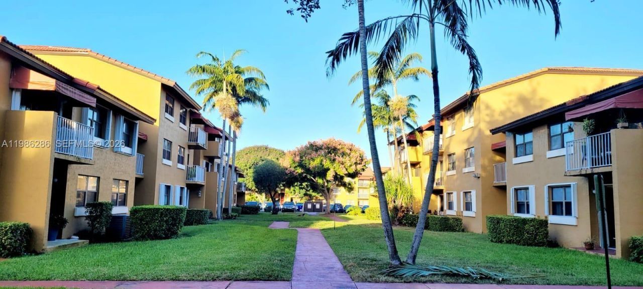 15620 SW 80th St , Unit H-304, Kendall, FL 33193 Photo