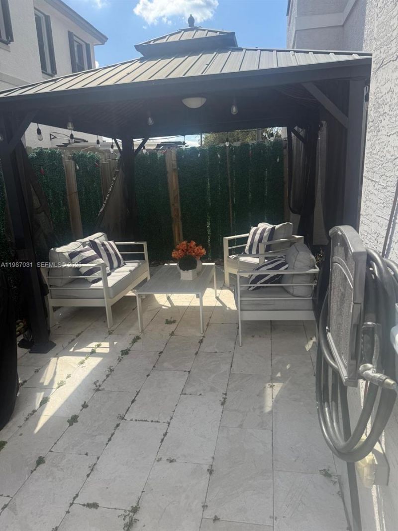 522 SW 19th Way, Unit 522, Fort Lauderdale, FL 33312 Photo