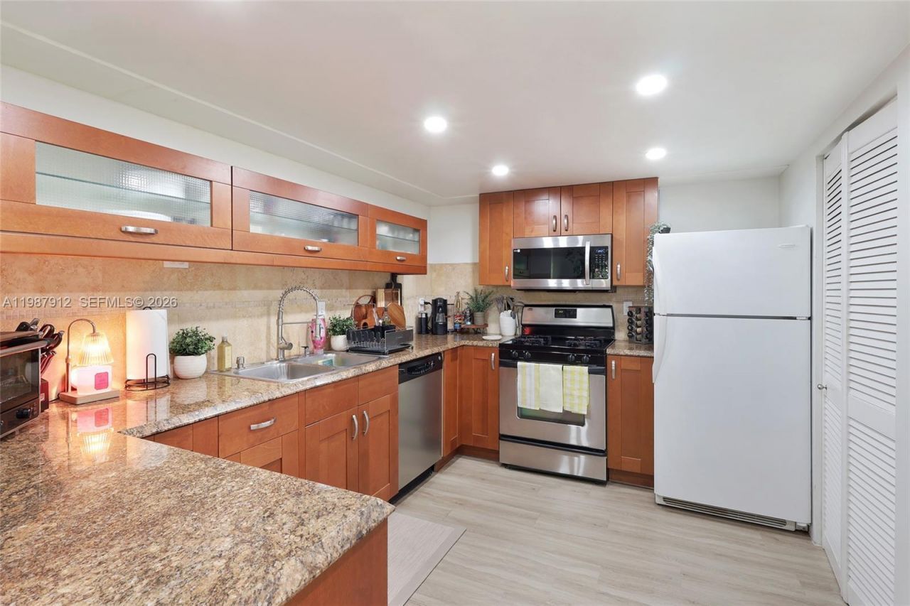 6507 SW 116th Pl, Unit C, Miami, FL 33173 Photo