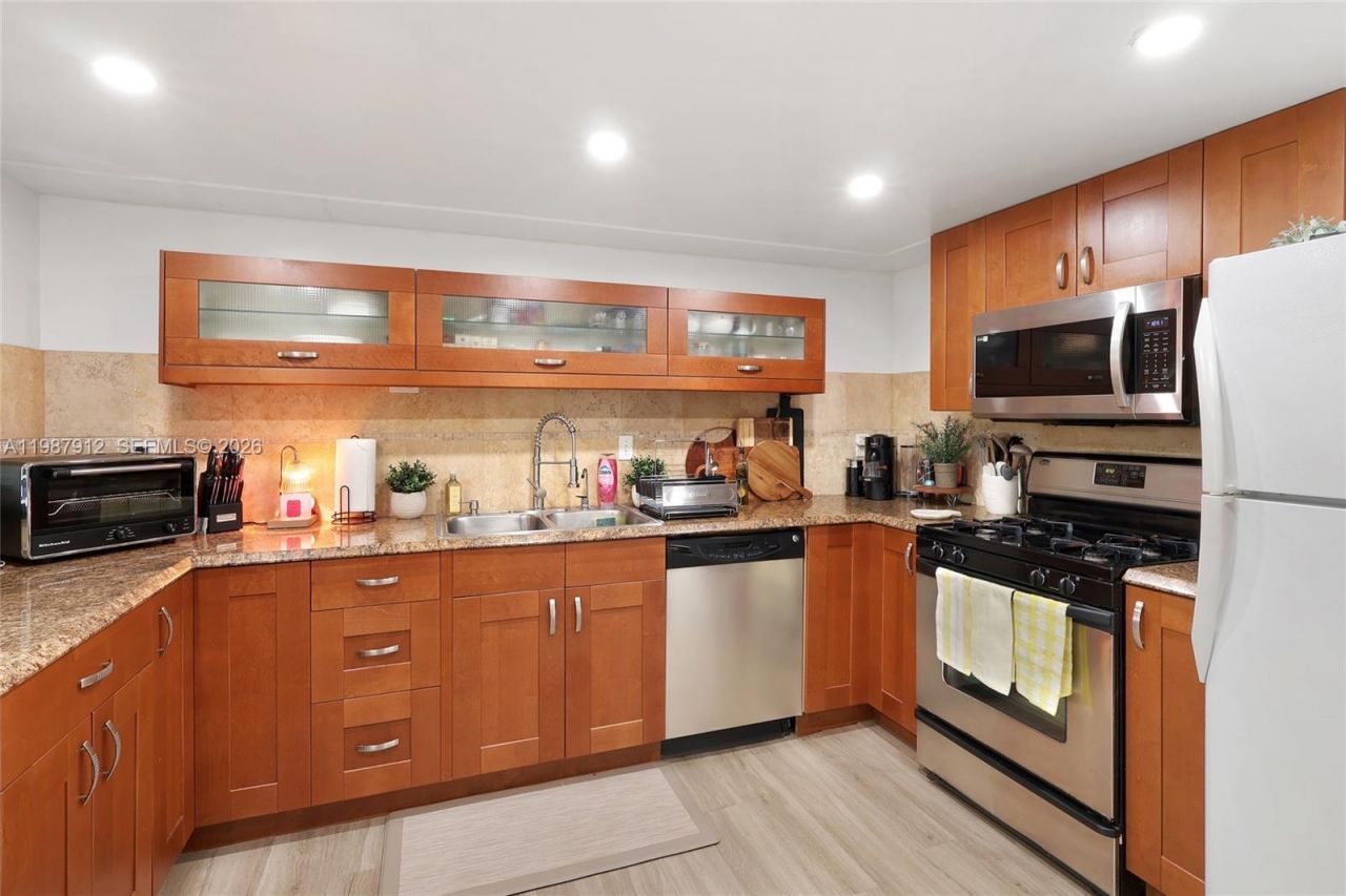 6507 SW 116th Pl, Unit C, Miami, FL 33173 Photo