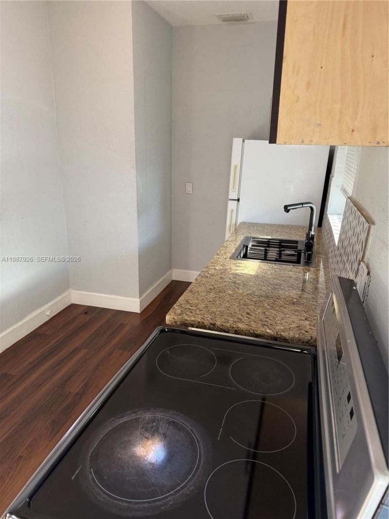 217 E 48th St , Unit 2, Hialeah, FL 33013 Photo