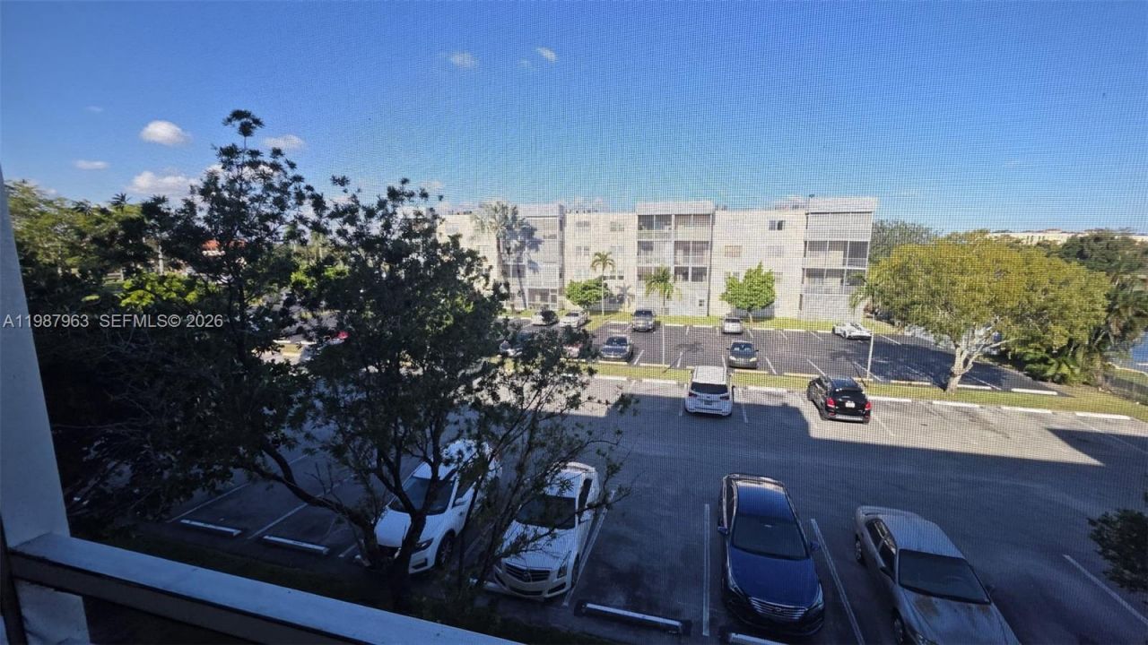 3050 E Sunrise Lakes Dr , Unit 302, Sunrise, FL 33322 Photo