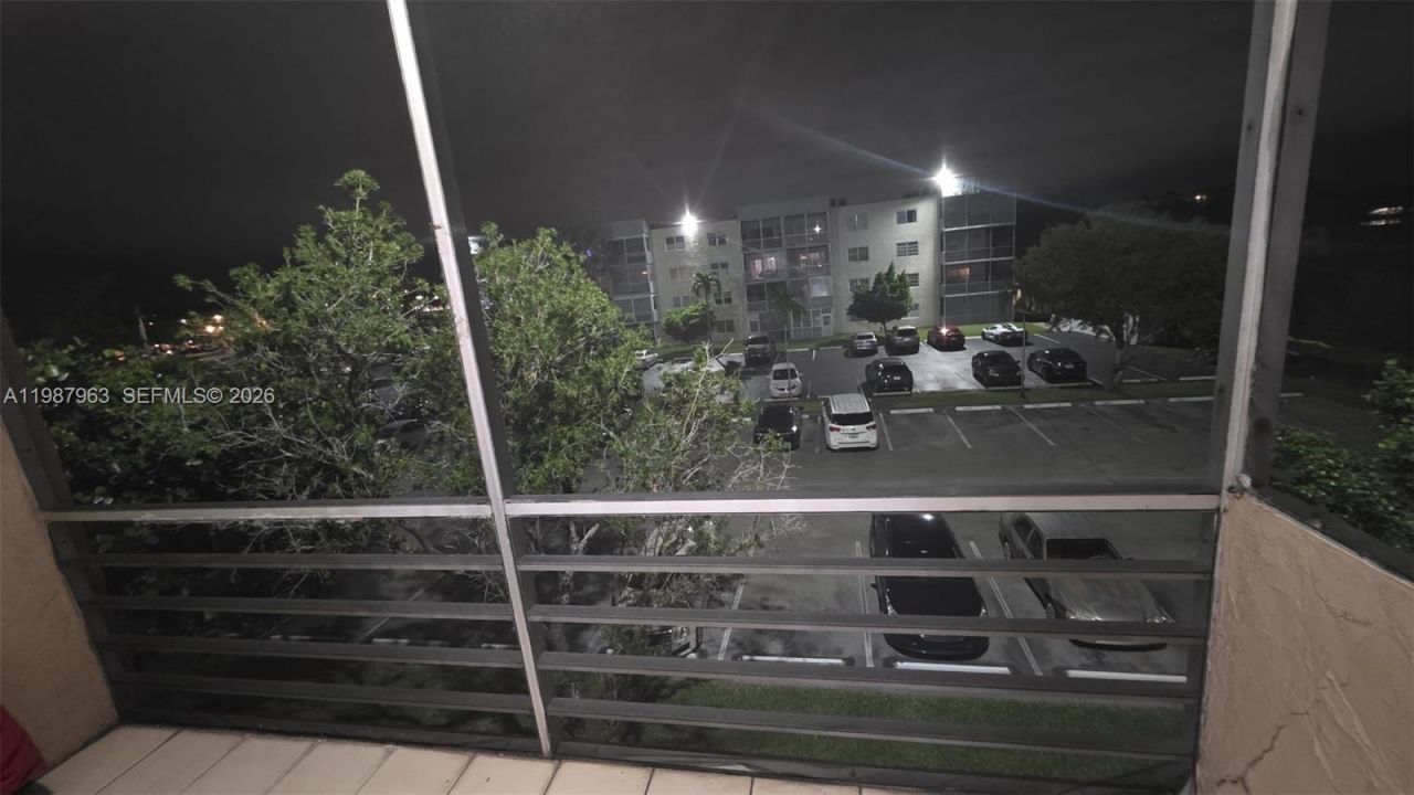 3050 E Sunrise Lakes Dr , Unit 302, Sunrise, FL 33322 Photo