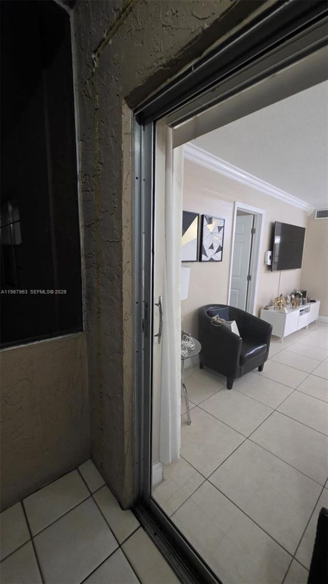 3050 E Sunrise Lakes Dr , Unit 302, Sunrise, FL 33322 Photo