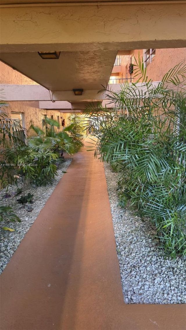 3050 E Sunrise Lakes Dr , Unit 302, Sunrise, FL 33322 Photo