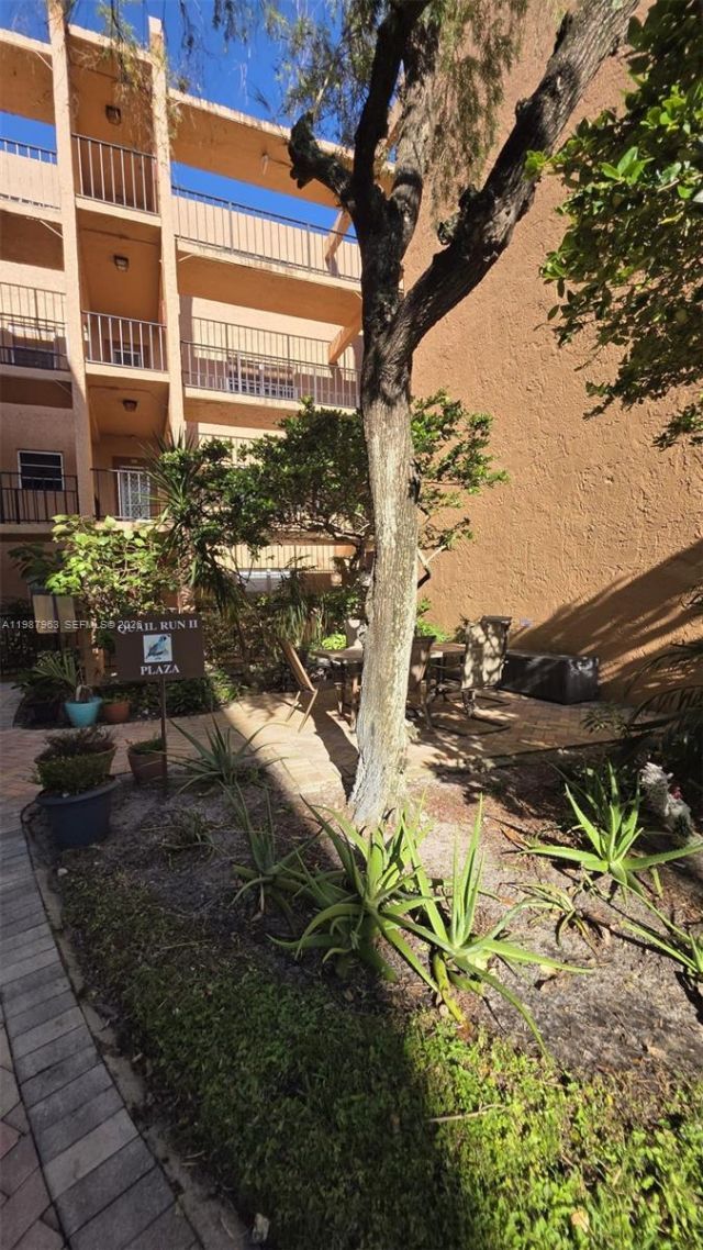 3050 E Sunrise Lakes Dr , Unit 302, Sunrise, FL 33322 Photo