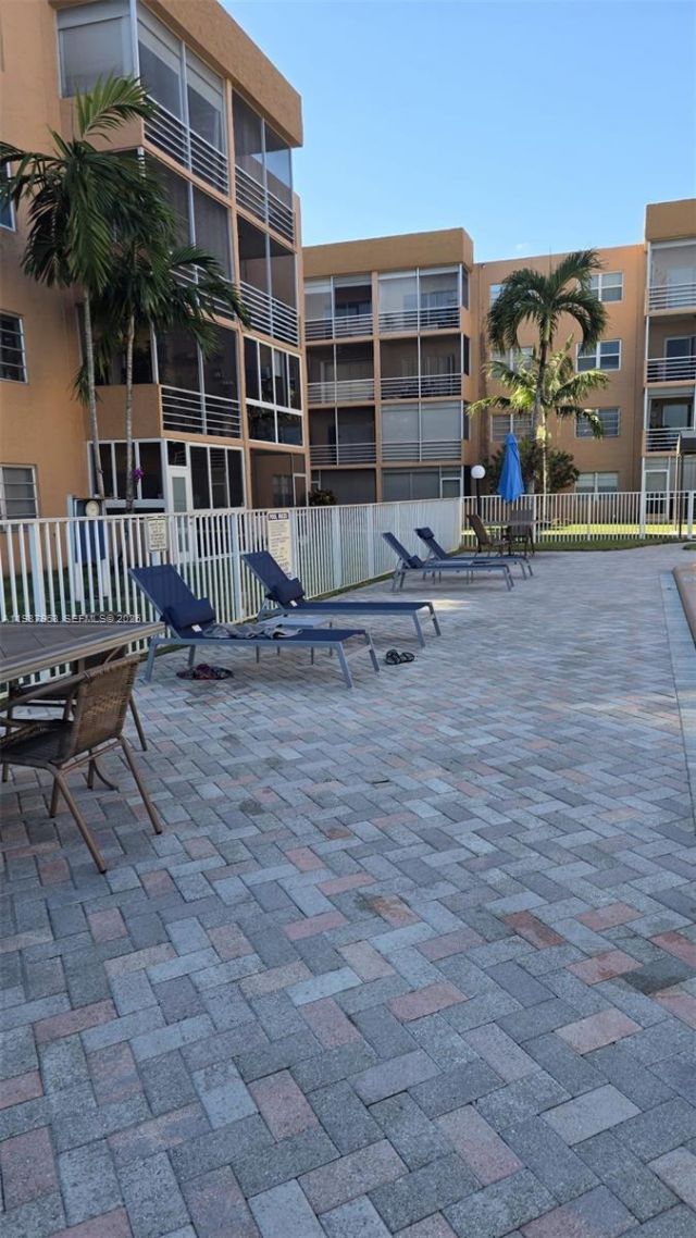 3050 E Sunrise Lakes Dr , Unit 302, Sunrise, FL 33322 Photo